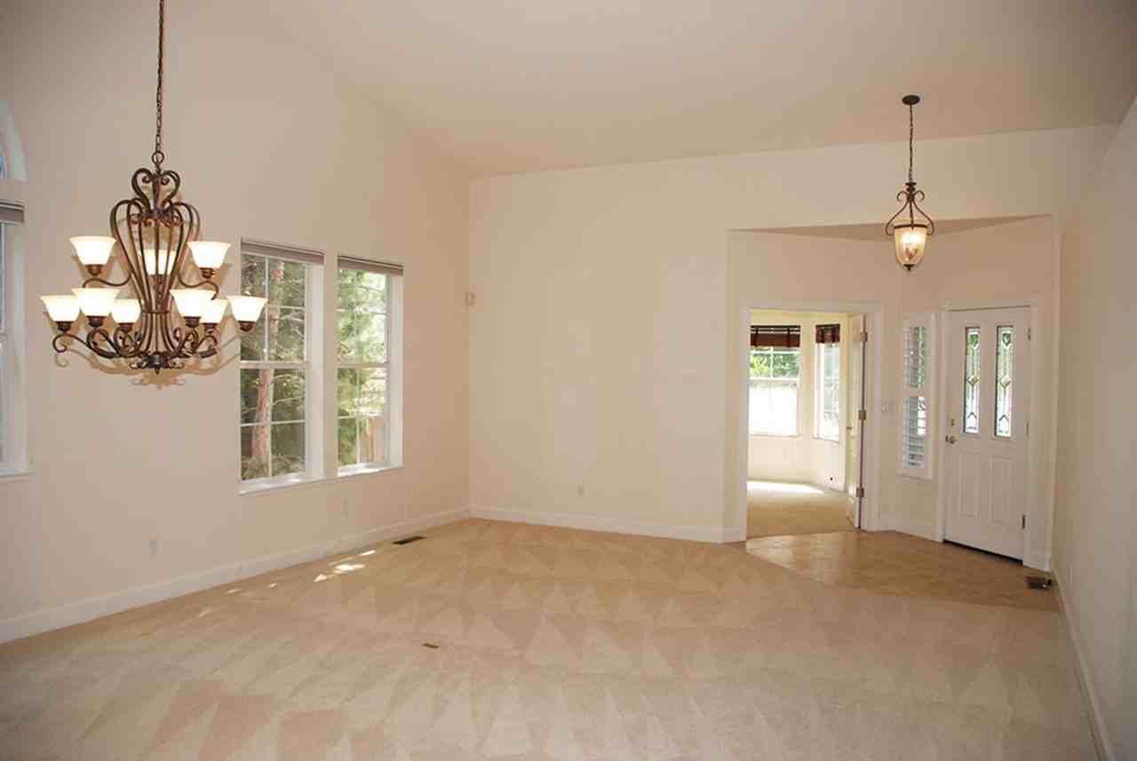 6574 Fire Dance Ct - Photo 4 of 30