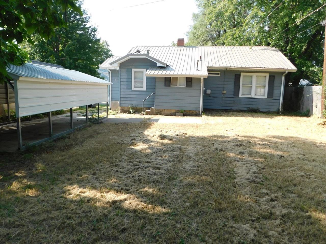 714 W 4th Ave - Photo 3 of 15