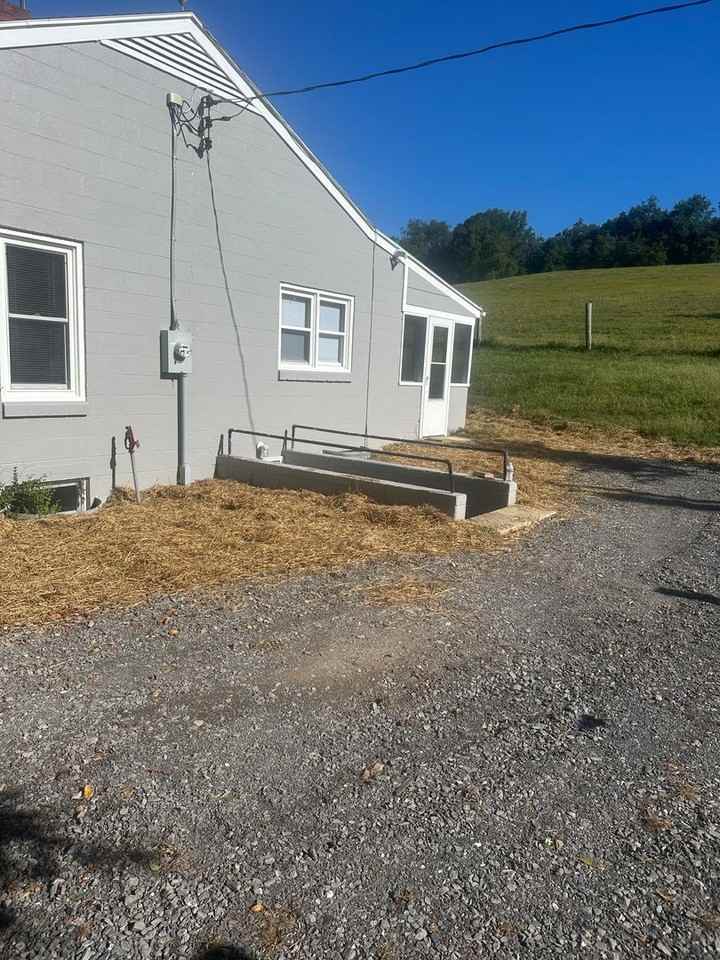 3731 N Lee Hwy - Photo 4 of 23