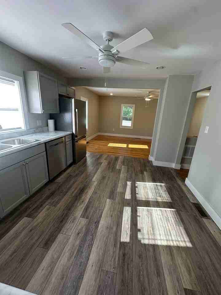 3731 N Lee Hwy - Photo 7 of 23