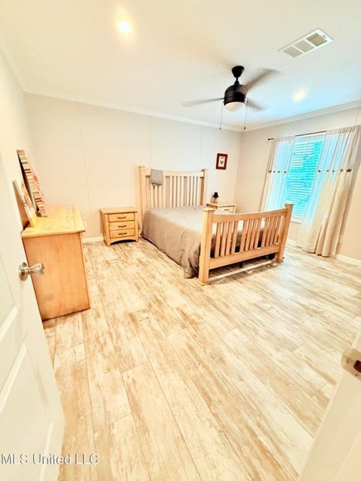 1273 Stonecypher Road - Photo 4 of 34