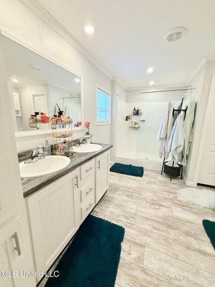 1273 Stonecypher Road - Photo 5 of 34