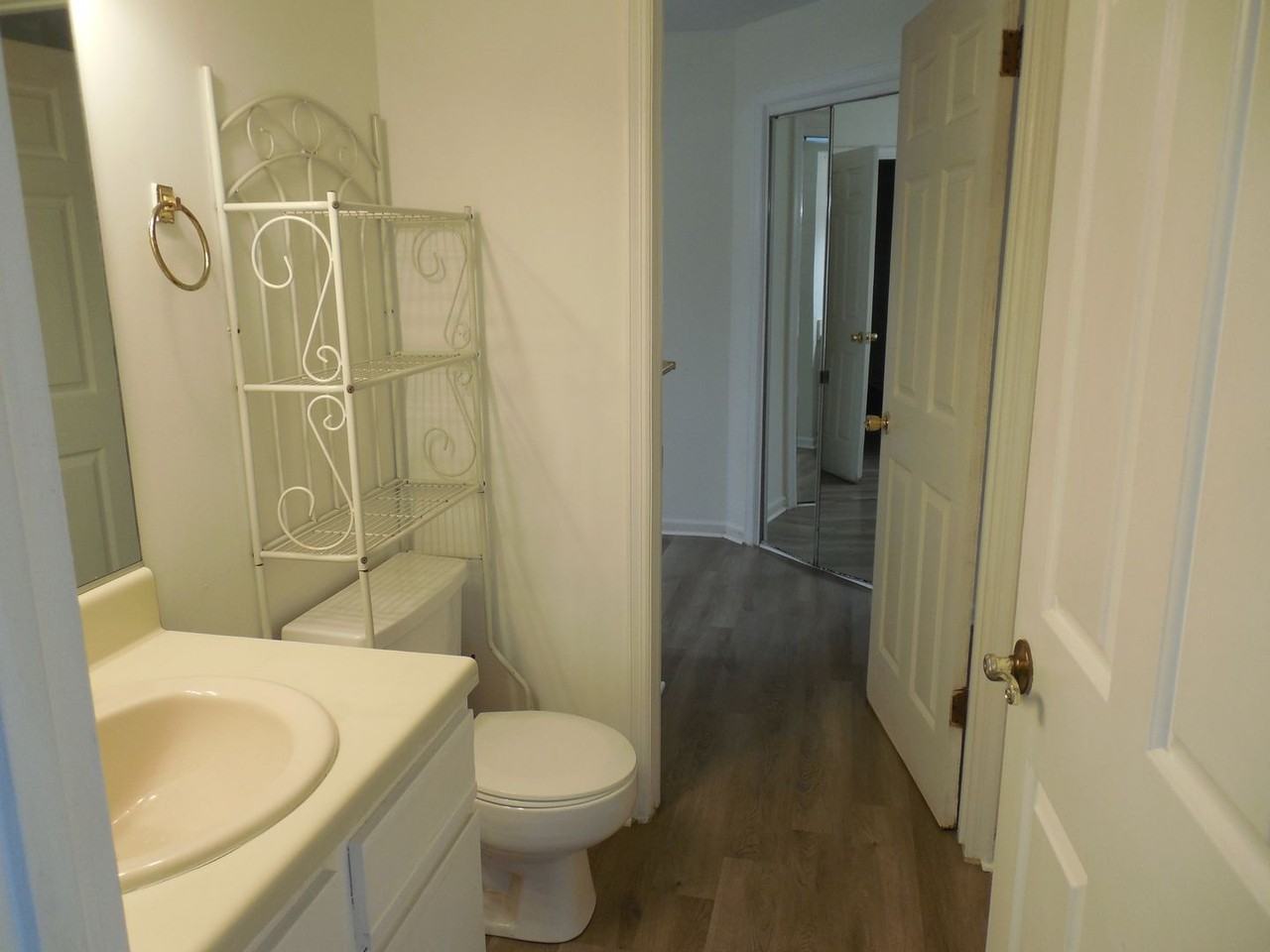 1101 Colony Place Dr - Photo 5 of 17