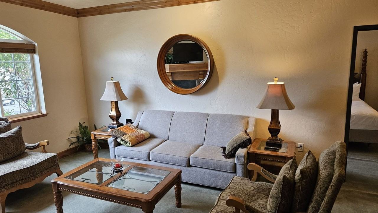 840 Bigler Ln - Photo 3 of 29