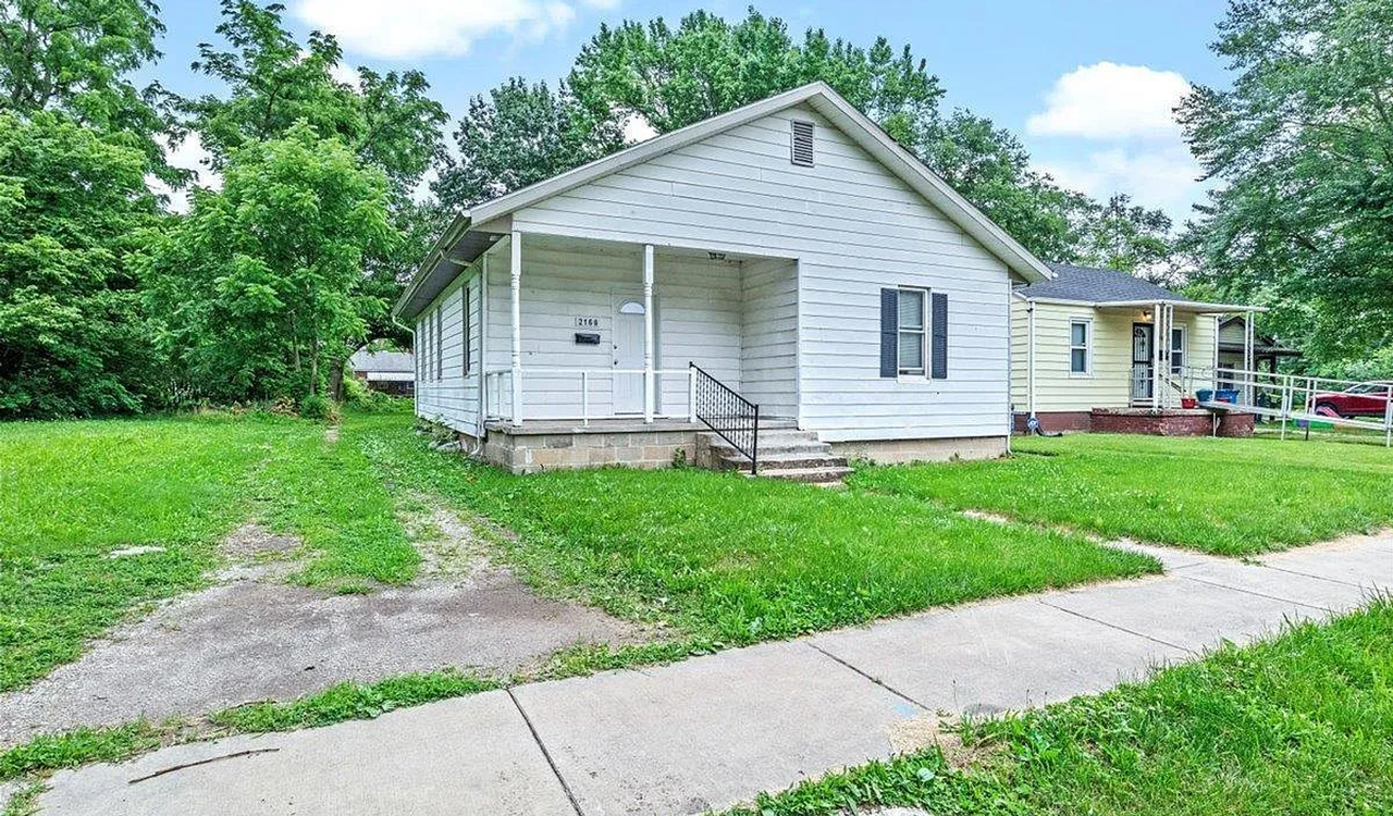 2166 S 13th St - Photo 2 of 18