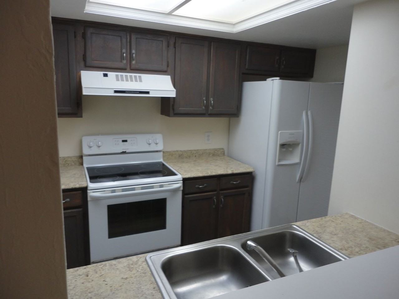 852 Sw 58th Ter - Photo 6 of 10