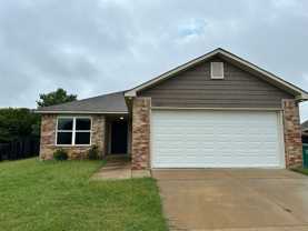 11113 Nw 100th St - Photo 1 of 1
