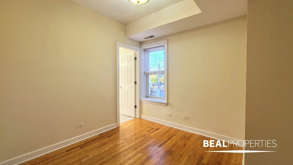 3254 N Clifton Ave #3250N2 - Photo 3 of 13