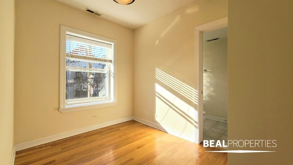 3254 N Clifton Ave #3250N2 - Photo 6 of 13