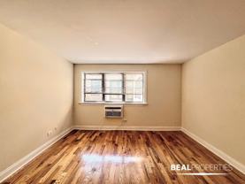 555 W Arlington Pl #304 - Photo 1 of 1