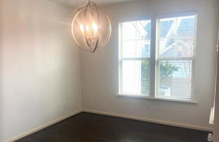 957 Ambergate Sta #NA - Photo 3 of 11