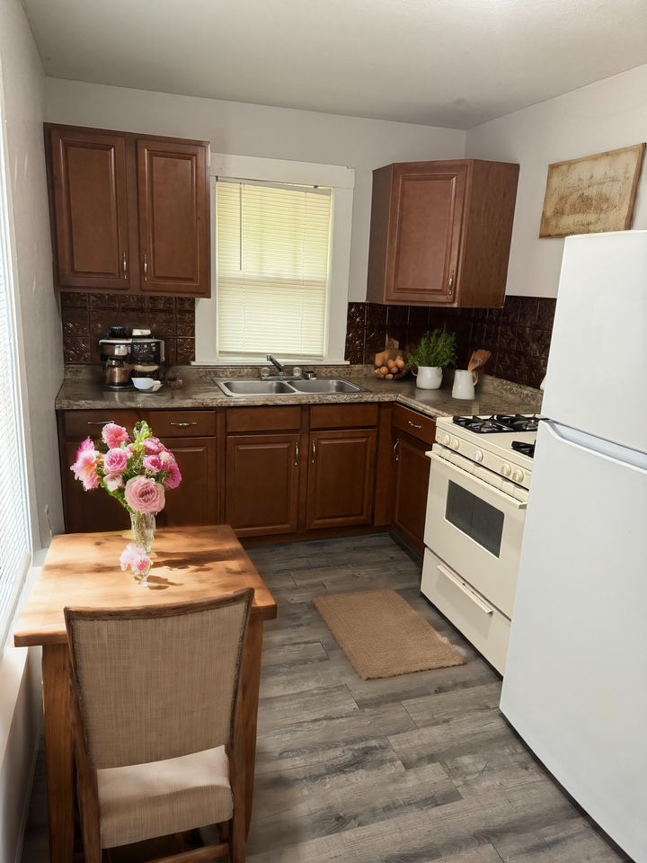 603 Hall St #NA - Photo 3 of 6