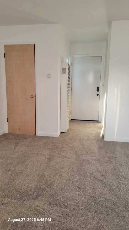 450 25th Ave #4 - Photo 2 of 12