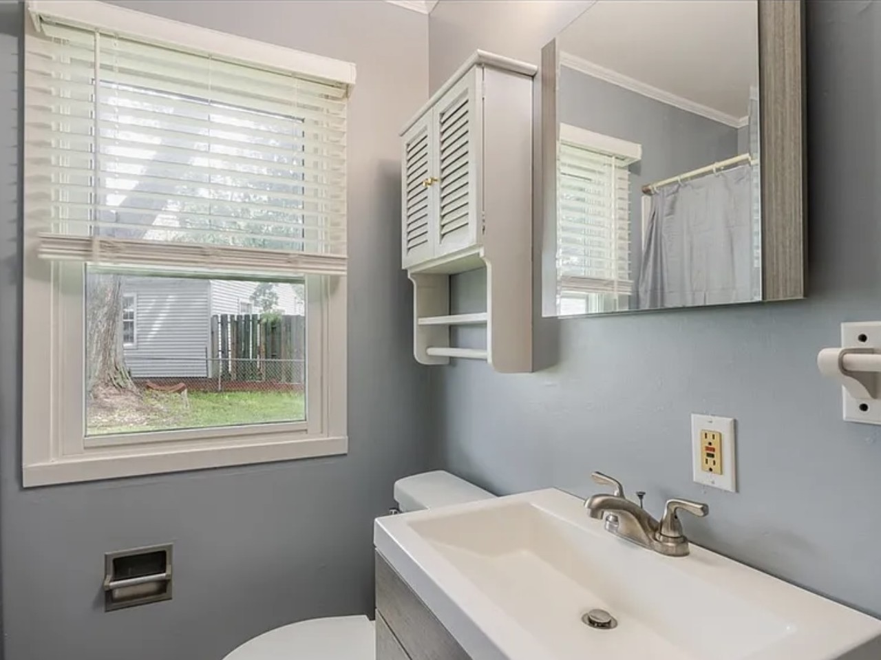 307 Meadows Ave #NA - Photo 4 of 12