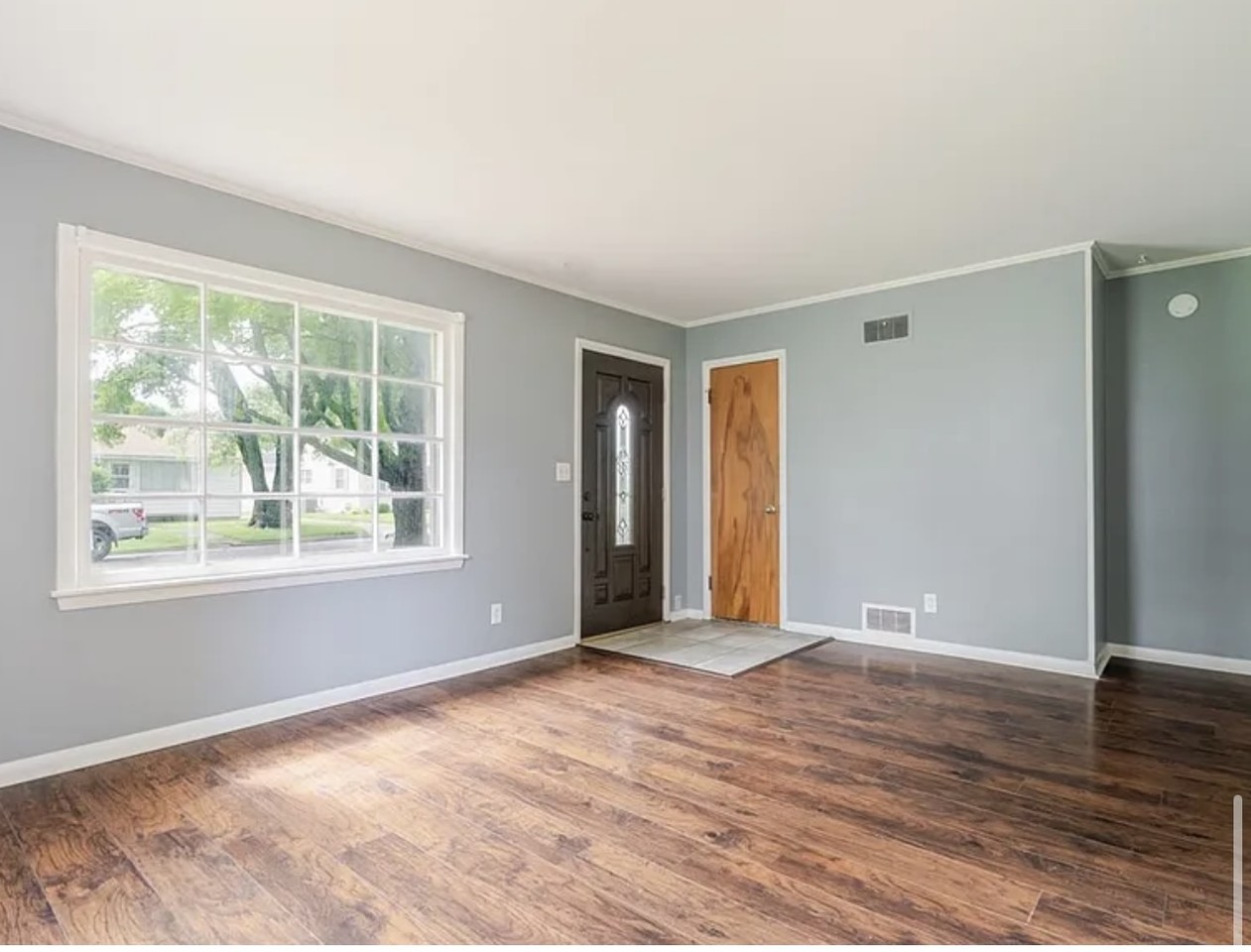 307 Meadows Ave #NA - Photo 5 of 12