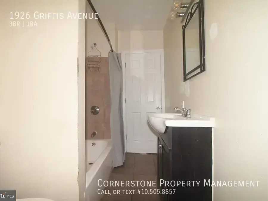 1926 Griffis Avenue - Photo 2 of 11