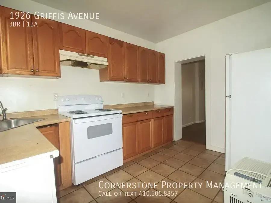 1926 Griffis Avenue - Photo 6 of 11