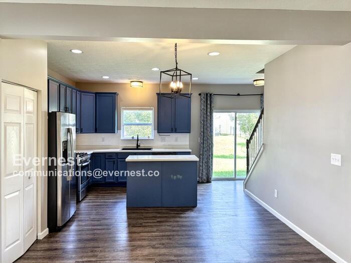 3388 Glassgow Dr - Photo 3 of 27