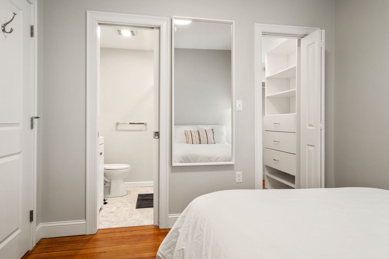 1061 Saratoga St #2 - Photo 3 of 17