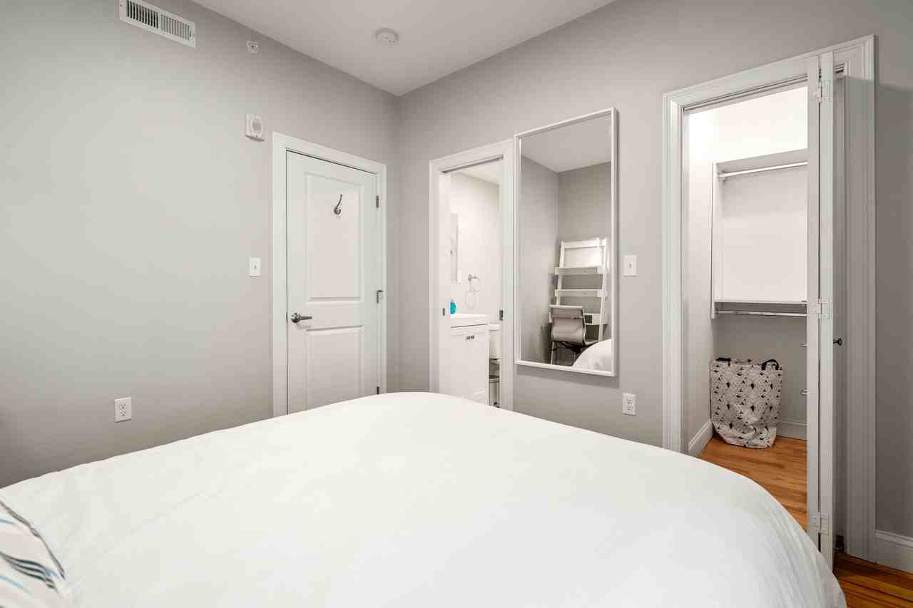 1061 Saratoga St #2 - Photo 4 of 17