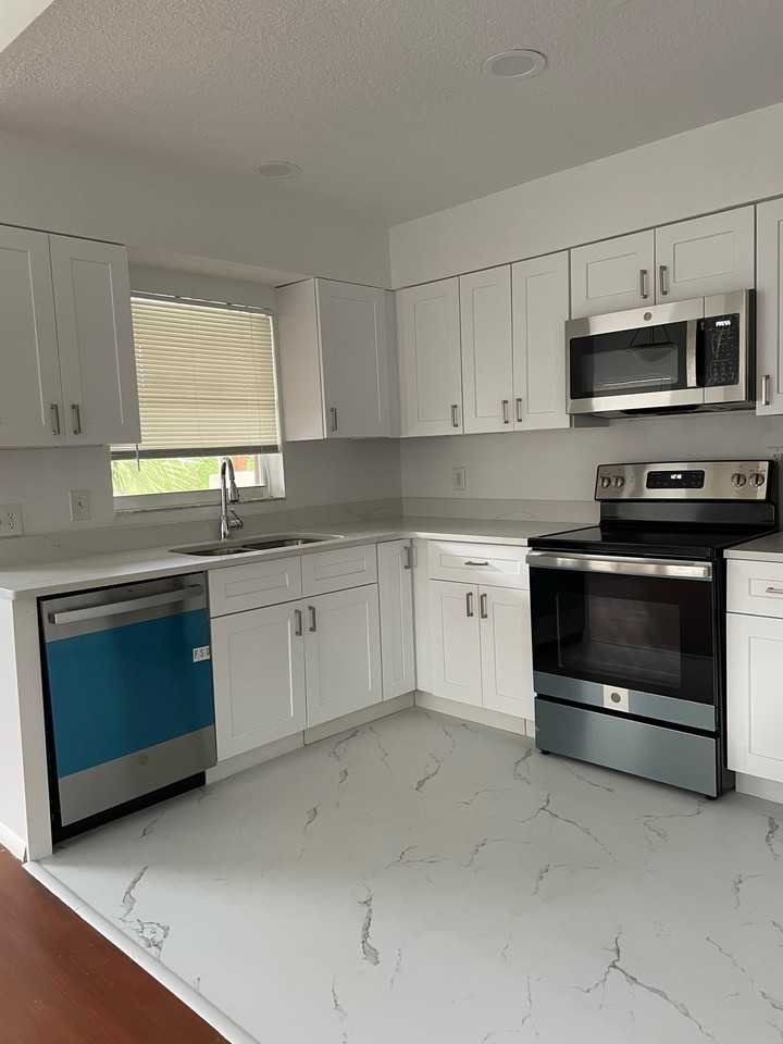 5436 E Michigan St #6 - Photo 5 of 19