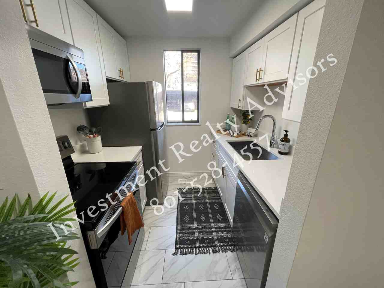 425 S 900 E #3 - Photo 5 of 13