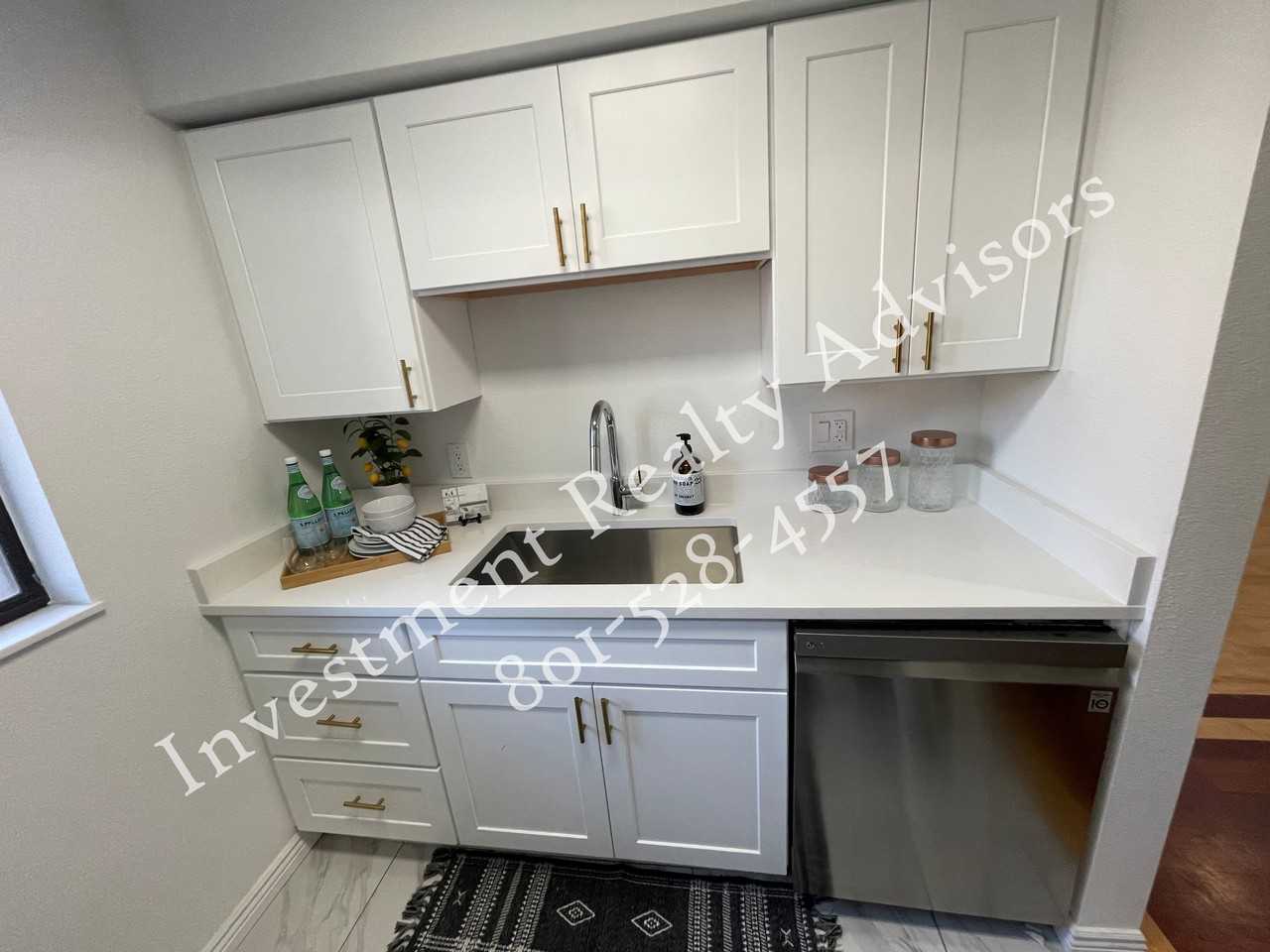 425 S 900 E #3 - Photo 6 of 13