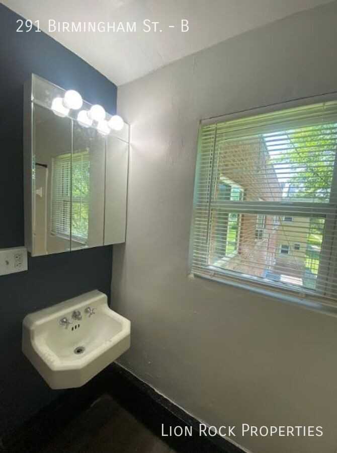 291 Birmingham St #B - Photo 7 of 18