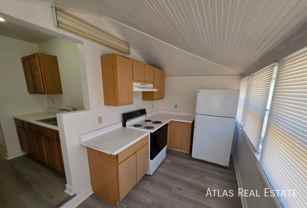 1902 8th Ave #C - Photo 1 of 1