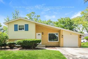 418 S Kennicott Ave - Photo 1 of 1