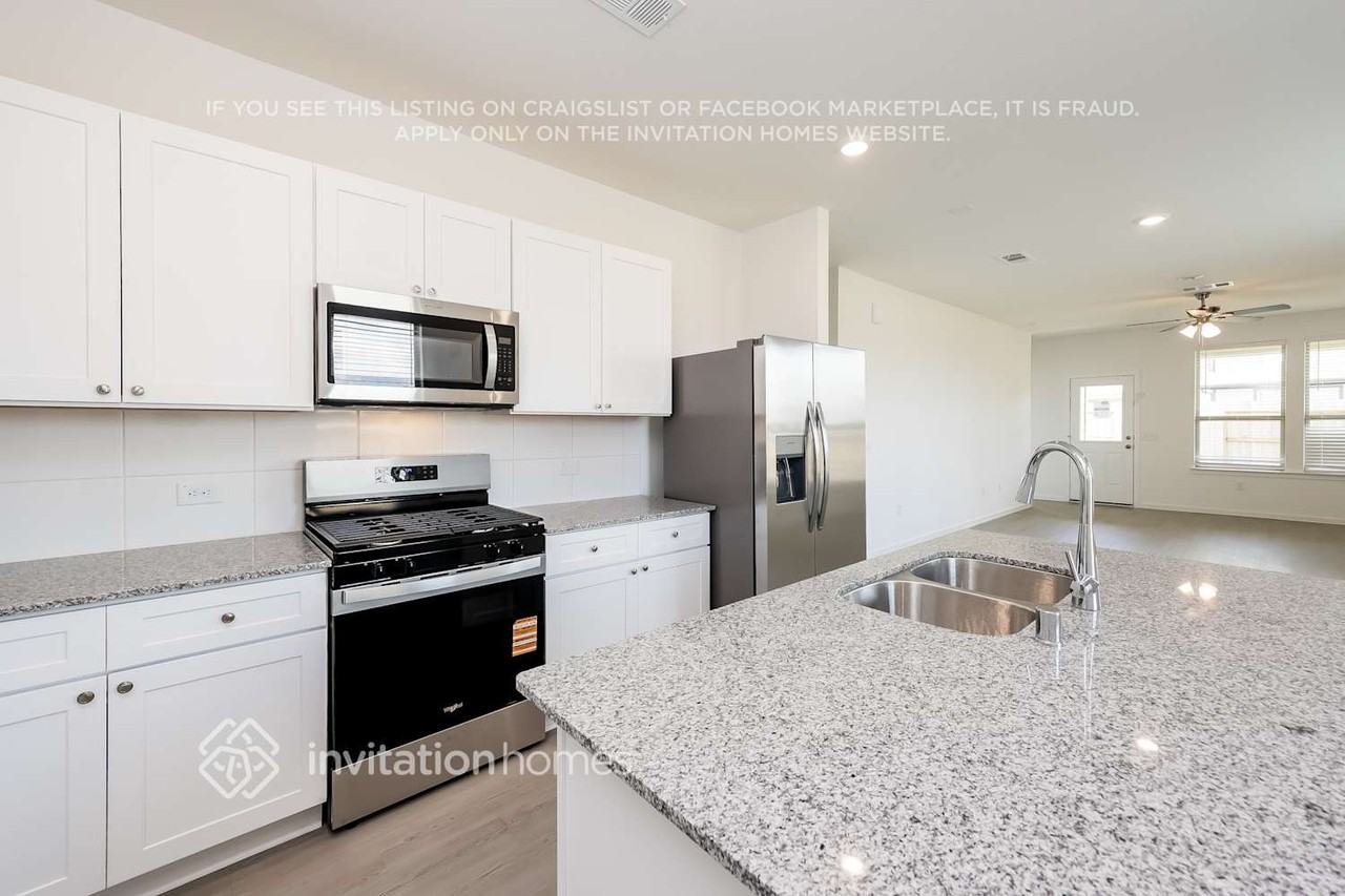 15243 Canyon Rapids Road - Photo 7 of 16