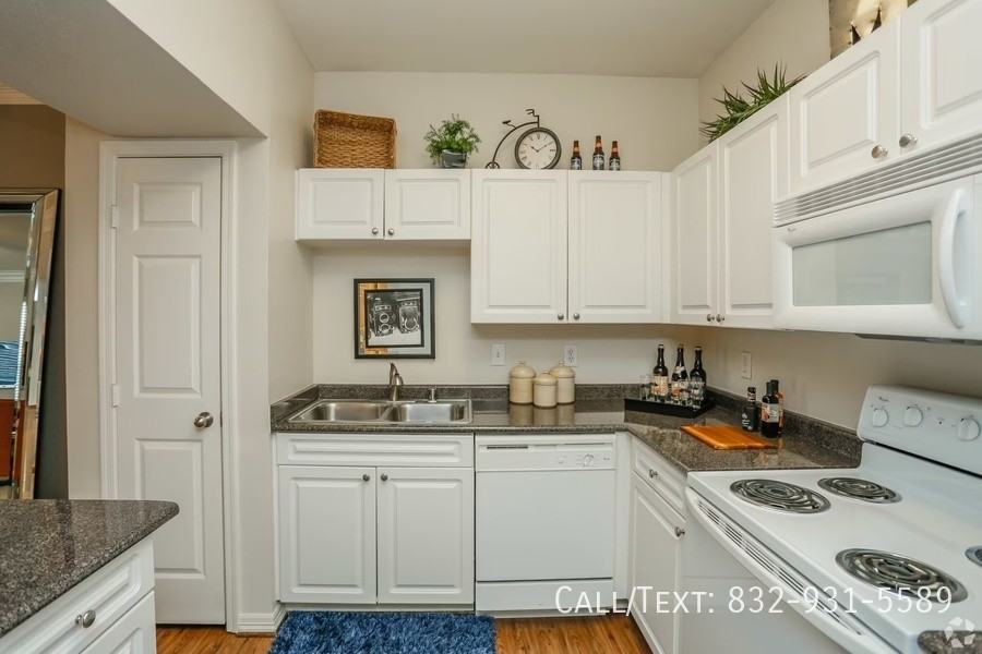 999 White St #EAMH - Photo 3 of 15