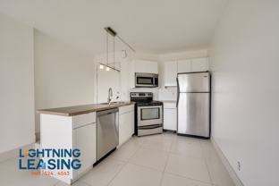 3949 Los Feliz Blvd #302D - Photo 1 of 1