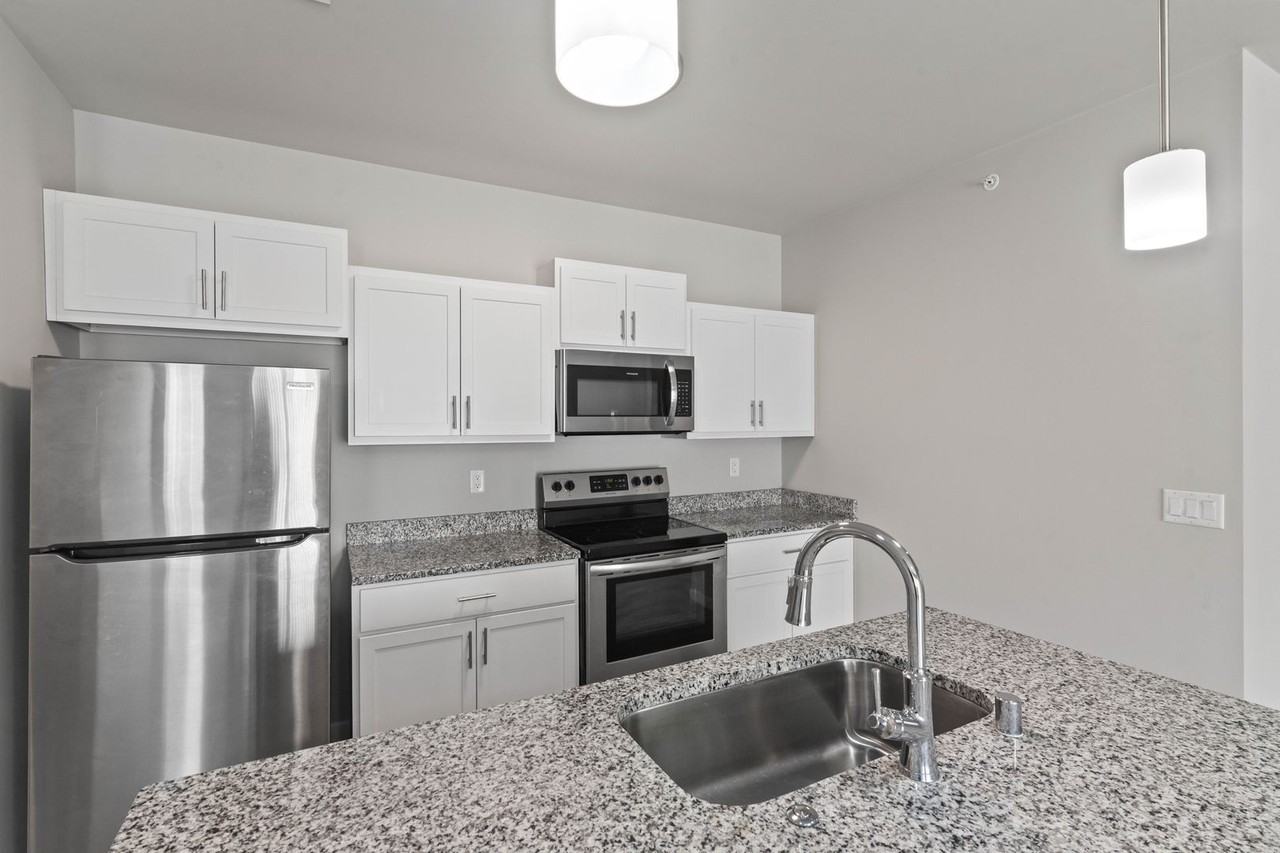 Rock Pointe Village I LLC - Photo 6 of 50