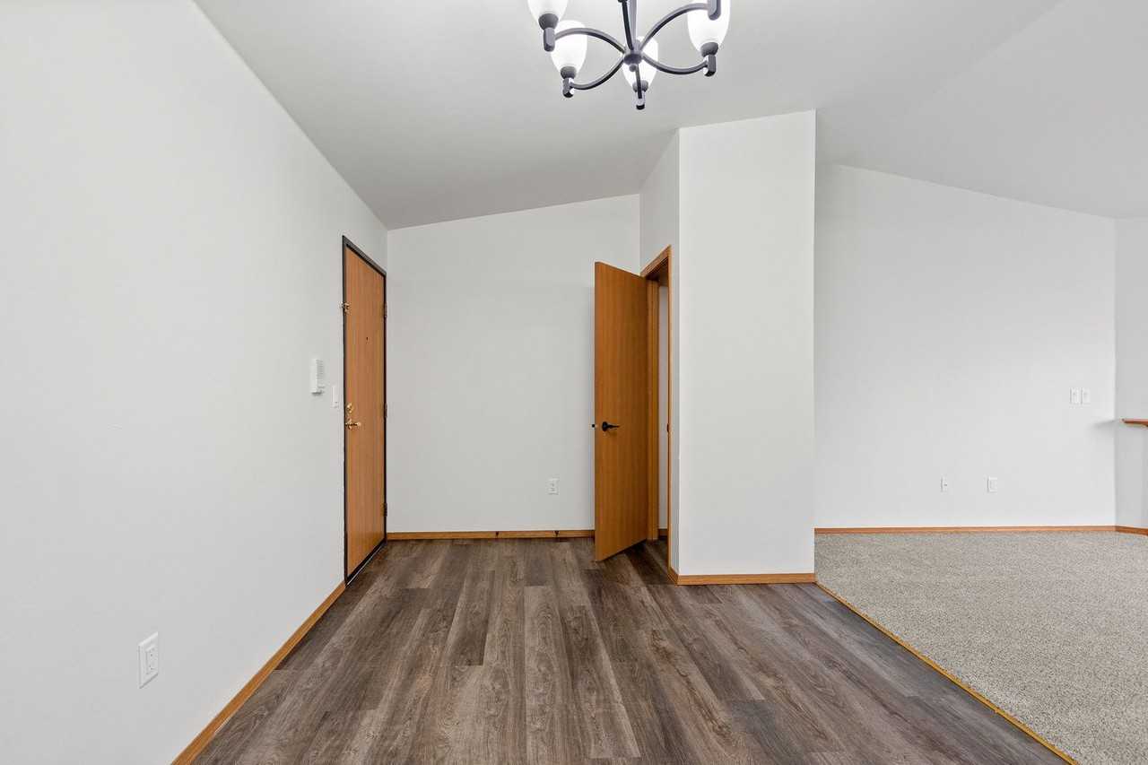 Regency Heights - Photo 5 of 49