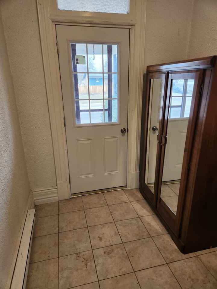 491 Romaine St - Photo 6 of 30