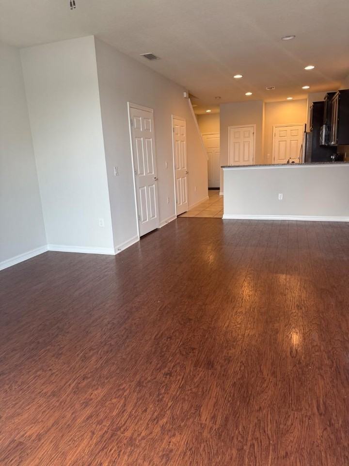 9210 Hillcroft Drive - 9210 Hillcroft Drive - Photo 7 of 20