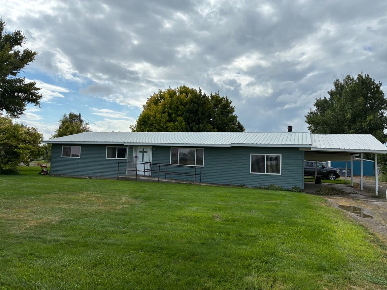 235 W 150 S - Photo 2 of 8