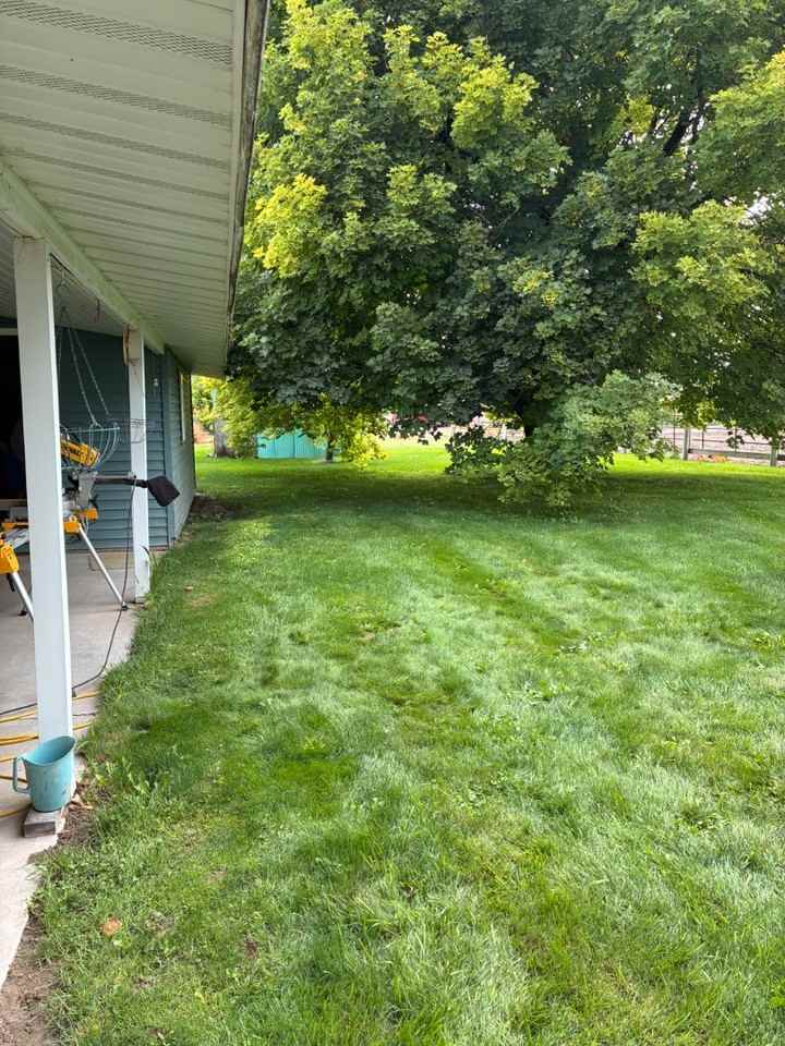 235 W 150 S - Photo 3 of 8