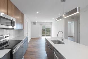 Graduate Pointe - Photo 1 of 1