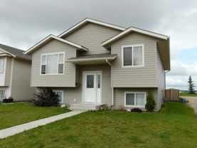 3 Bedroom Main Floor With A Detached Garage Available Now! - Photo 1 of 1