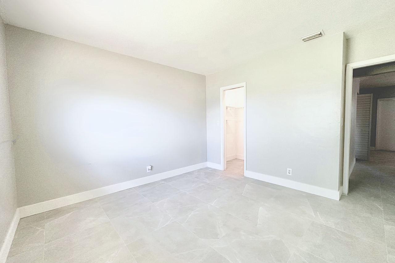 1007 W. Prospect Road - Photo 6 of 49