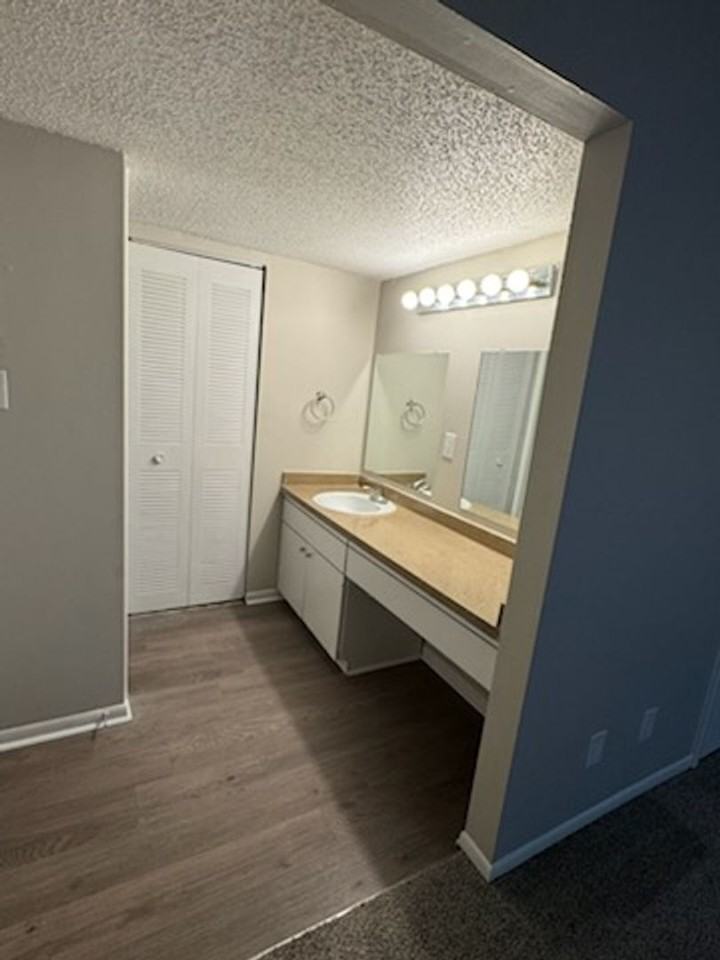 Windchase Flats & Townhomes - Photo 7 of 16