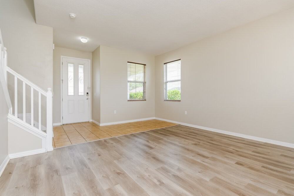 1007 N Platte Way - Photo 4 of 17