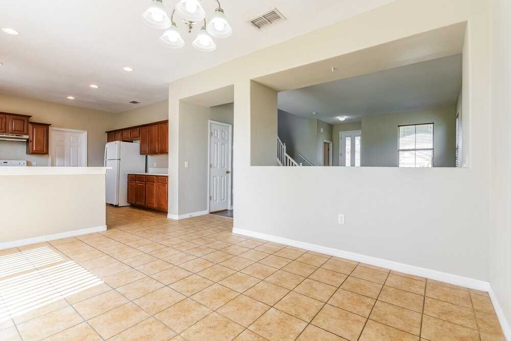 1007 N Platte Way - Photo 6 of 17