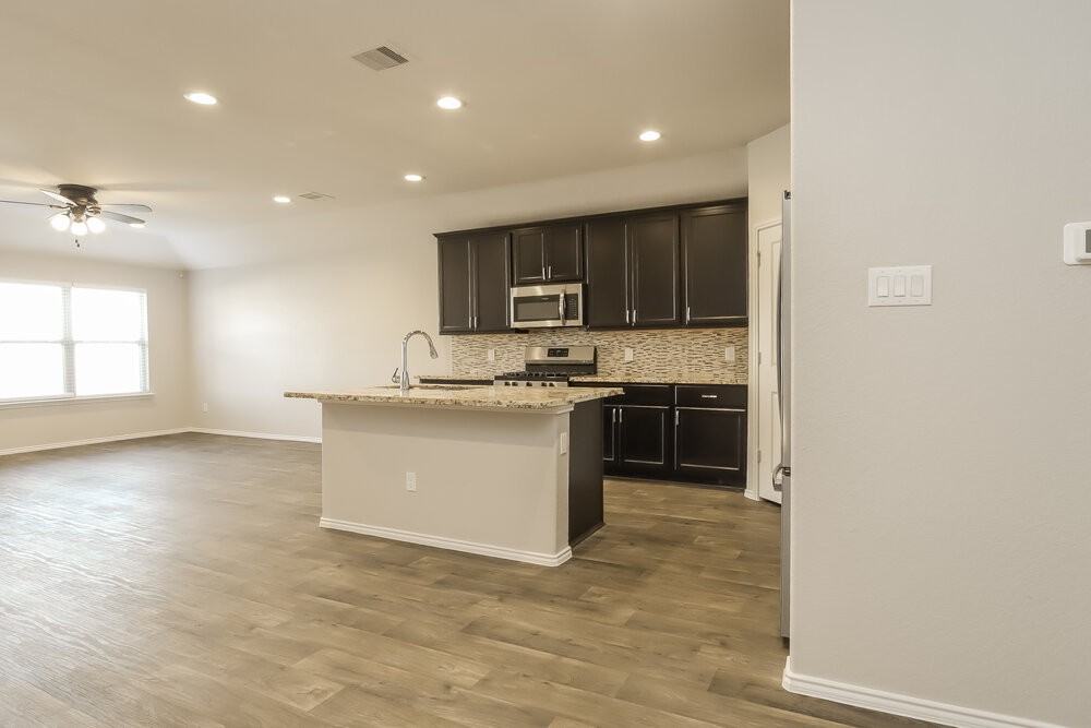 8102 Rose Petals Ln - Photo 6 of 16
