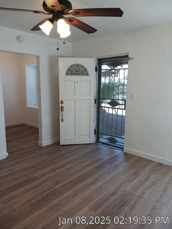800 Paradise Drive - Photo 3 of 13