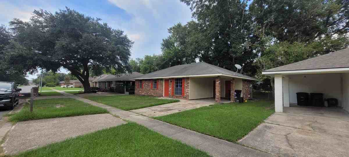 5710 Benson Drive - Photo 5 of 27