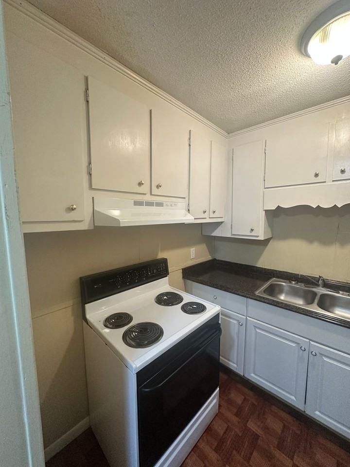 100 Lankford Cir - Photo 5 of 9