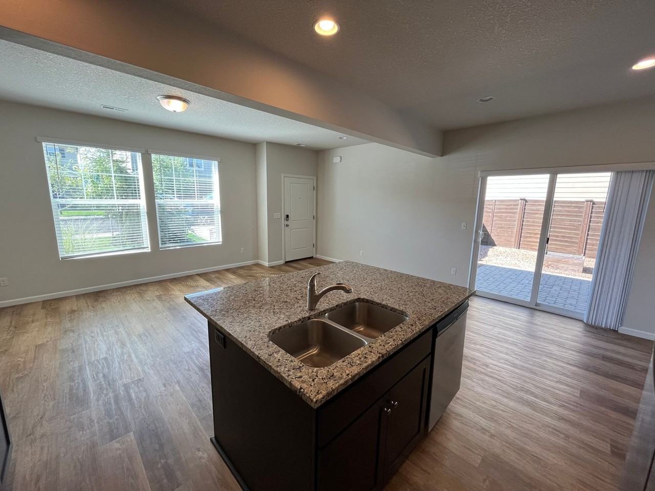 20582 Se Cameron Ave - Photo 5 of 22
